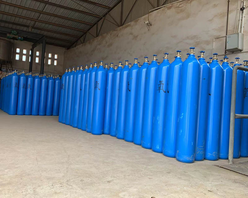 昆明氣瓶必須存放陰涼、干燥、遠(yuǎn)離熱源的房間